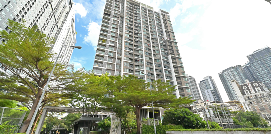 Condo in Bangkok, Thailand, 1 bedroom  № 184918