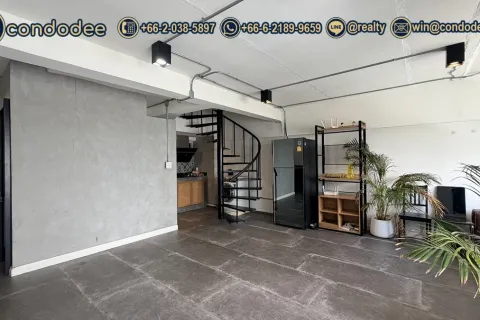 Condominio de 2 dormitorios en Watthana, Bangkok, Tailandia № 233721 - foto 3