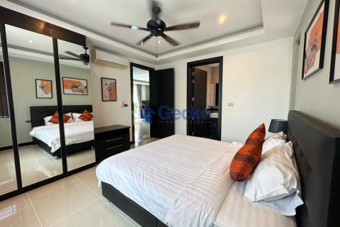 House in Pattaya, Thailand 4 bedrooms № 197297 - photo 17