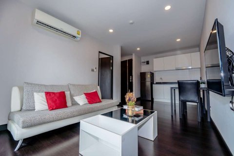 Condo à Chiang Mai, Thaïlande, 1 chambre  № 205536