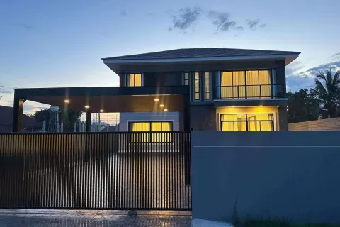 House in San Sai, Thailand 4 bedrooms № 135624 - photo 5