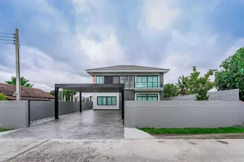 House in San Sai, Thailand 4 bedrooms № 135624 - photo 14