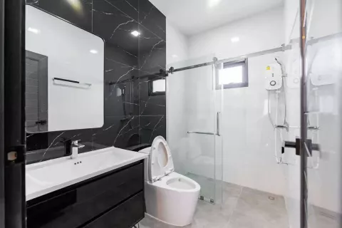 House in San Sai, Thailand 4 bedrooms № 135624 - photo 8