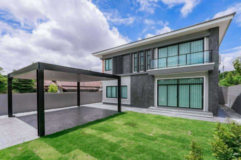 House in San Sai, Thailand 4 bedrooms № 135624 - photo 25