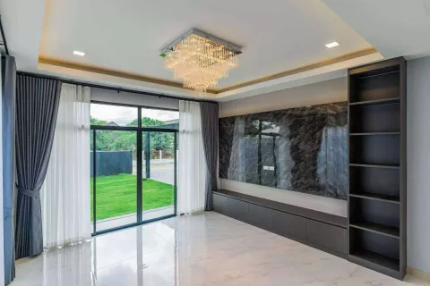 House in San Sai, Thailand 4 bedrooms № 135624 - photo 10