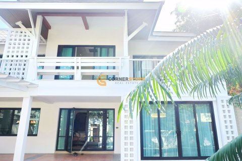 Studio in Pattaya, Thailand № 209756