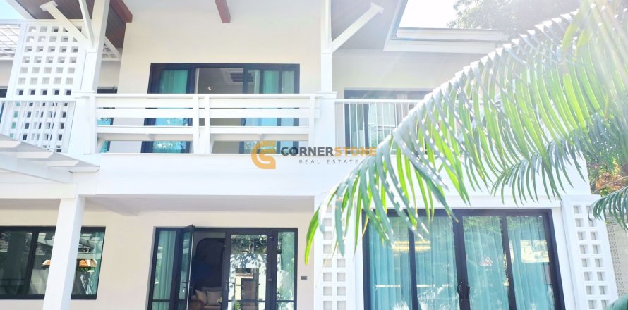 Studio in Pattaya, Thailand № 209756