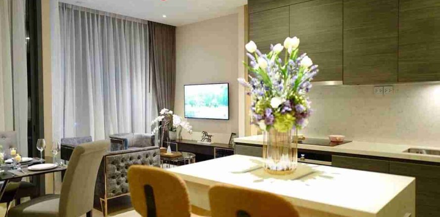 Condo in Bangkok, Thailand, 2 bedrooms  № 183397
