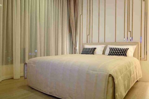 Condo in Bangkok, Thailand, 2 bedrooms  № 183397 - photo 10