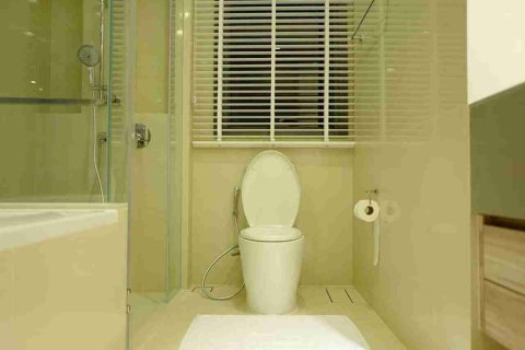 Condo in Bangkok, Thailand, 2 bedrooms  № 183397 - photo 8