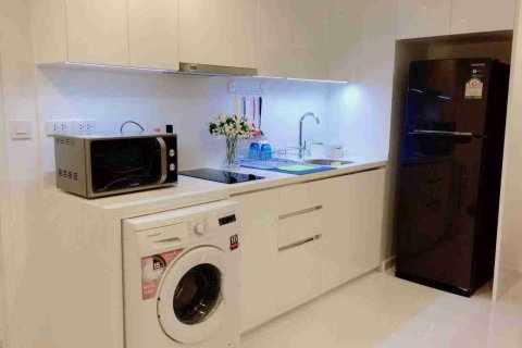 Condo in Thonburi, Bangkok, Thailand, 2 bedrooms № 183403 - photo 7