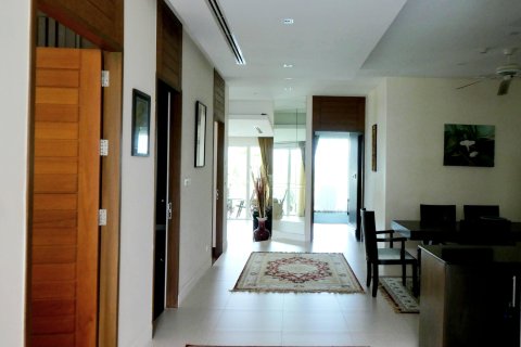 Condo in Phuket, Thailand, 3 bedrooms № 149461 - photo 8