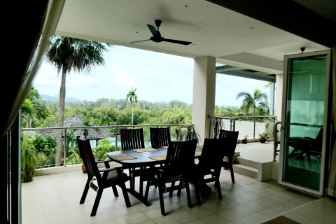 Condo in Phuket, Thailand, 3 bedrooms № 149461 - photo 9
