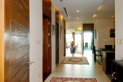 Condo in Phuket, Thailand, 3 bedrooms № 149461 - photo 26