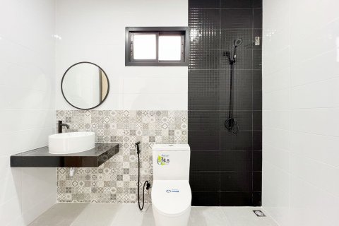 House in Phuket, Thailand 3 bedrooms № 142892 - photo 16