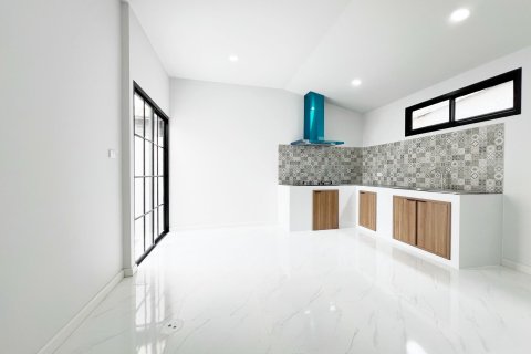 House in Phuket, Thailand 3 bedrooms № 142892 - photo 15