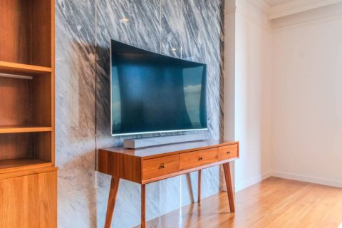 Condo in Bangkok, Thailand, 2 bedrooms № 151105 - photo 3