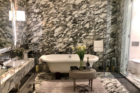 Condo in Bangkok, Thailand, 2 bedrooms  № 181019 - photo 3
