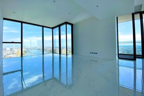 Condo in Bangkok, Thailand, 4 bedrooms  № 181017