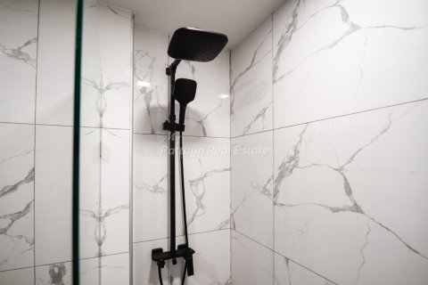 Condo à Bang Lamung, Thaïlande, 2 chambres  № 153792 - photo 15