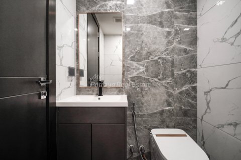 Condo à Bang Lamung, Thaïlande, 2 chambres  № 153792 - photo 14