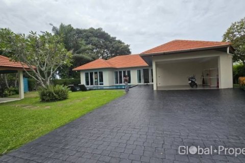 Дом в Паттайе, Таиланд с 4 спальнями  № 153793 - фото 23