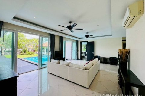 Дом в Паттайе, Таиланд с 4 спальнями  № 153793 - фото 10