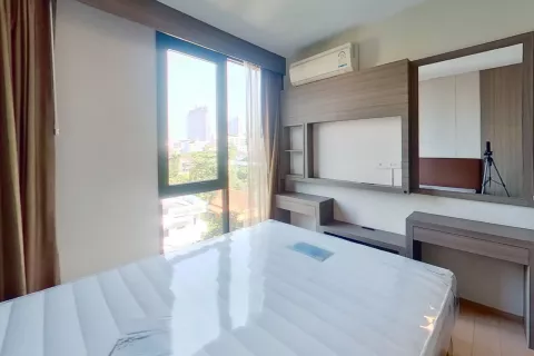 Condo in Watthana, Bangkok, Thailand, 2 bedrooms  № 140584 - photo 11