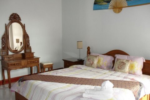 Villa in Phuket, Thailand 2 bedrooms № 140586 - photo 25