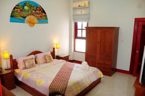 Villa in Phuket, Thailand 2 bedrooms № 140586 - photo 26