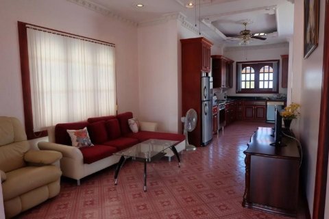 Villa in Phuket, Thailand 2 bedrooms № 140586 - photo 11