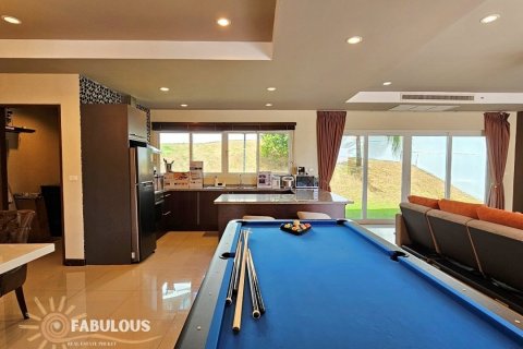 Villa in Pa Klok, Thailand 3 bedrooms № 179556 - photo 8