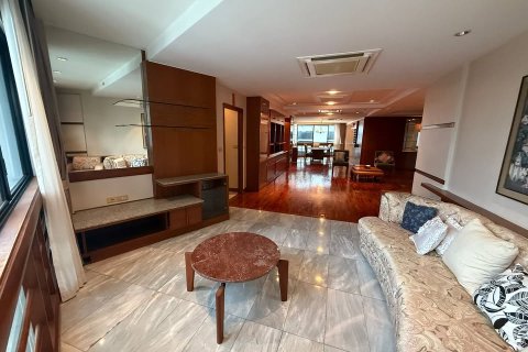 Condo in Bangkok, Thailand, 3 bedrooms  № 167036 - photo 3
