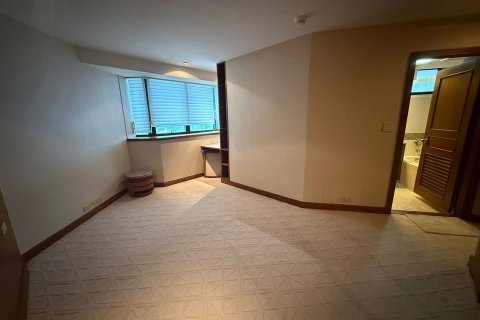 Condo in Bangkok, Thailand, 3 bedrooms  № 167036 - photo 13