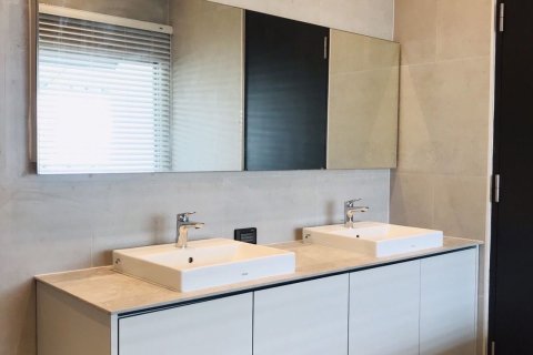 Townhouse in Watthana, Bangkok, Thailand 3 bedrooms № 167440 - photo 5