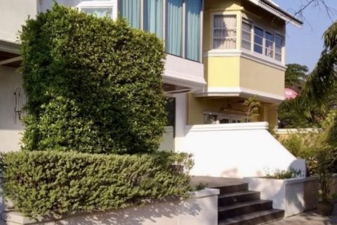 Townhouse in Watthana, Bangkok, Thailand 3 bedrooms № 167440