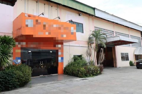 Warehouse in Samut Prakan, Thailand 4505 sq.m. № 114538 - photo 1