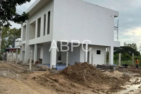 Casa de 4 dormitorios en Pattaya, Tailandia № 211581 - foto 7