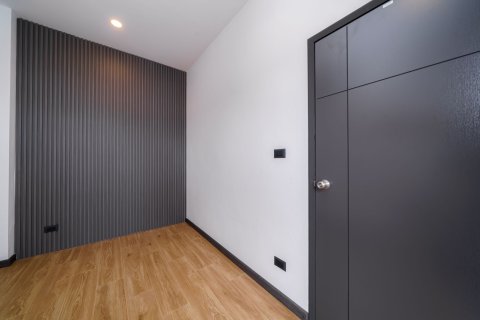 Villa in Pattaya, Thailand 4 bedrooms № 156409 - photo 13