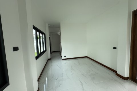 House in Phuket, Thailand 4 bedrooms № 156406 - photo 4