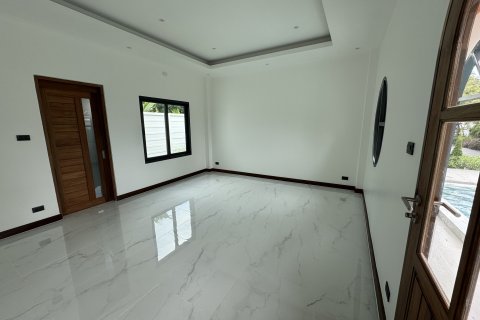 House in Phuket, Thailand 4 bedrooms № 156406 - photo 9