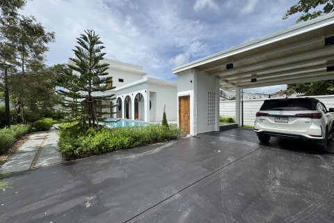 House in Phuket, Thailand 4 bedrooms № 156406 - photo 22