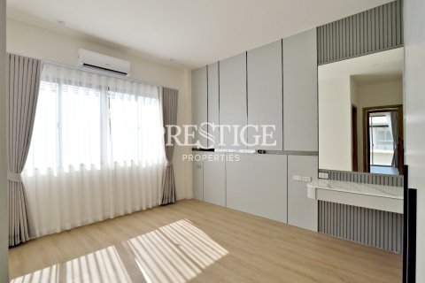 House in Pattaya, Thailand 4 bedrooms № 198269 - photo 14