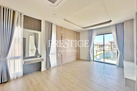 House in Pattaya, Thailand 4 bedrooms № 198269 - photo 7