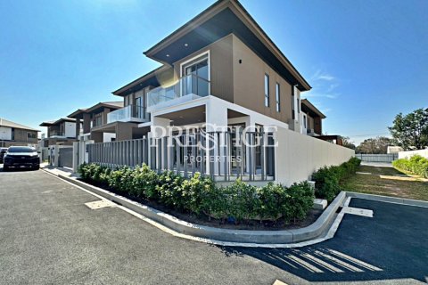 House in Pattaya, Thailand 4 bedrooms № 198269 - photo 20