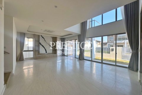 House in Pattaya, Thailand 4 bedrooms № 198269 - photo 3