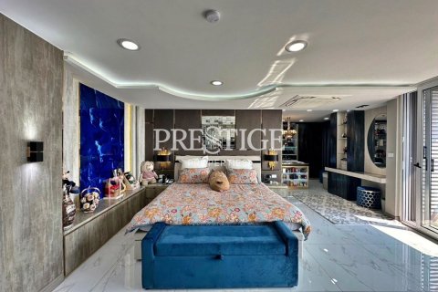 Condo in Pattaya, Thailand, 2 bedrooms № 198265 - photo 13