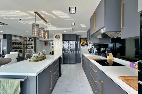 Condo in Pattaya, Thailand, 2 bedrooms № 198265 - photo 8