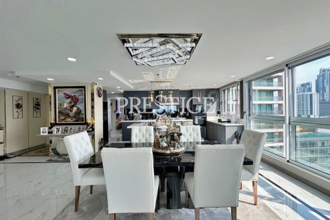 Condo in Pattaya, Thailand, 2 bedrooms № 198265 - photo 6