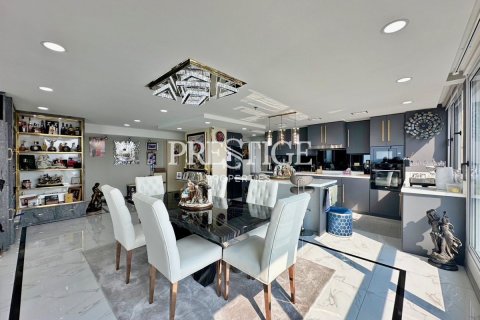 Condo in Pattaya, Thailand, 2 bedrooms № 198265 - photo 7